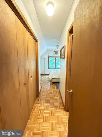 6414 DECKER, Bushkill, PA 18324