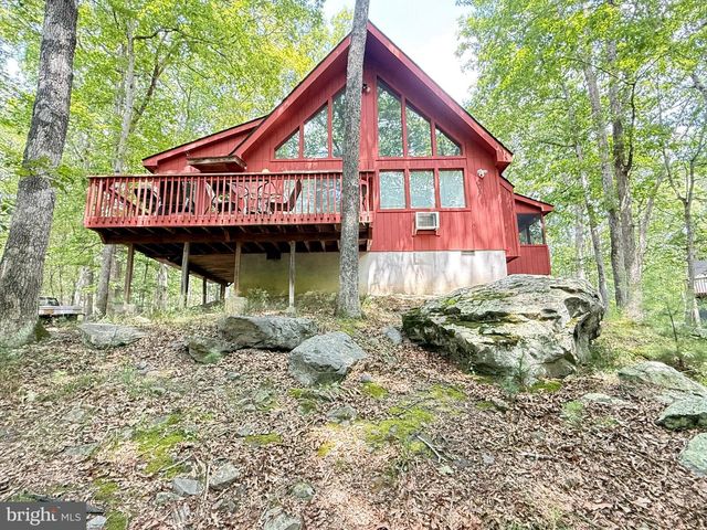 6414 DECKER, Bushkill, PA 18324