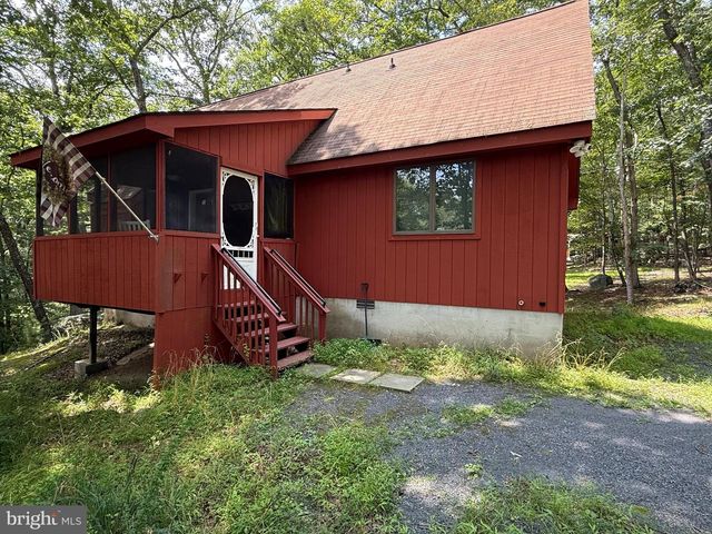 6414 DECKER, Bushkill, PA 18324