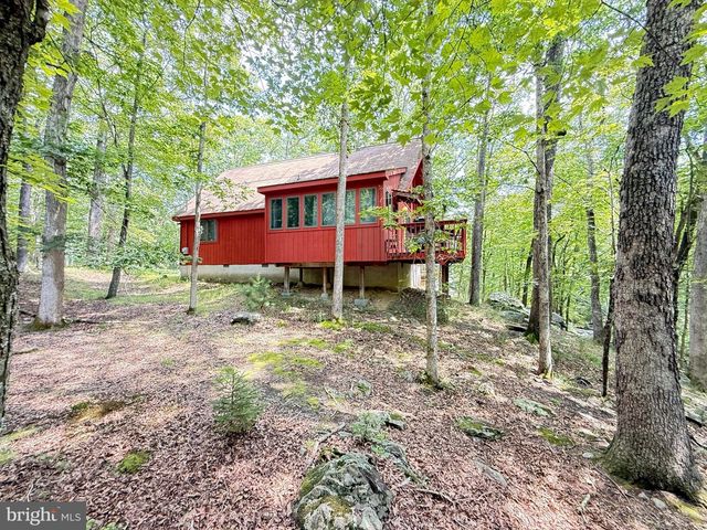 6414 DECKER, Bushkill, PA 18324
