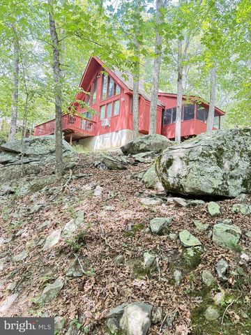 6414 DECKER, Bushkill, PA 18324
