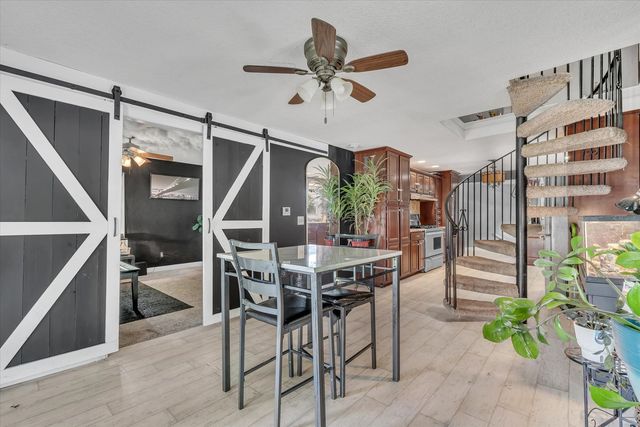 631 2nd Street, Buffalo, IA 52728