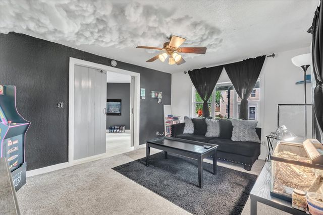 631 2nd Street, Buffalo, IA 52728