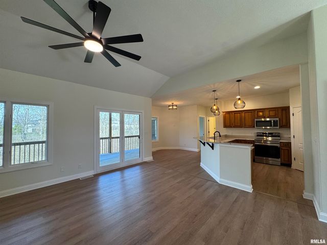 4335 Creek Drive, Springfield, IL 62711