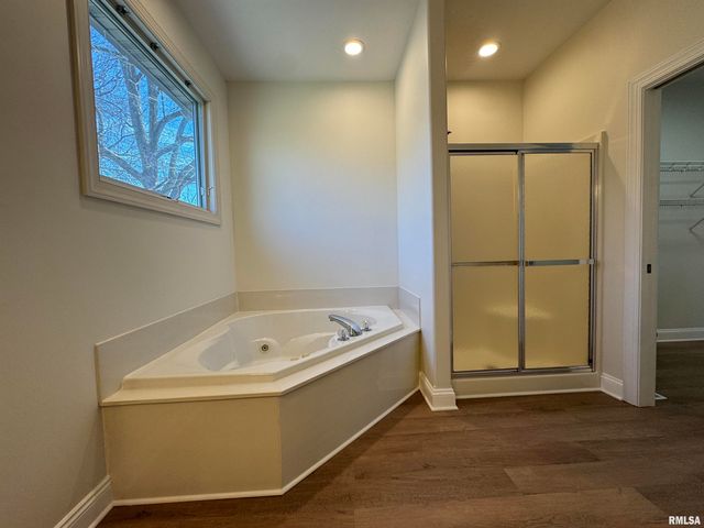 4335 Creek Drive, Springfield, IL 62711