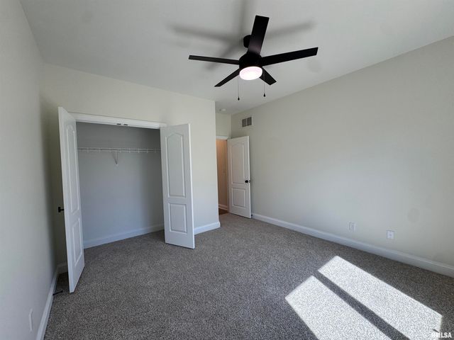 4335 Creek Drive, Springfield, IL 62711