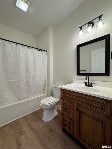 4335 Creek Drive, Springfield, IL 62711