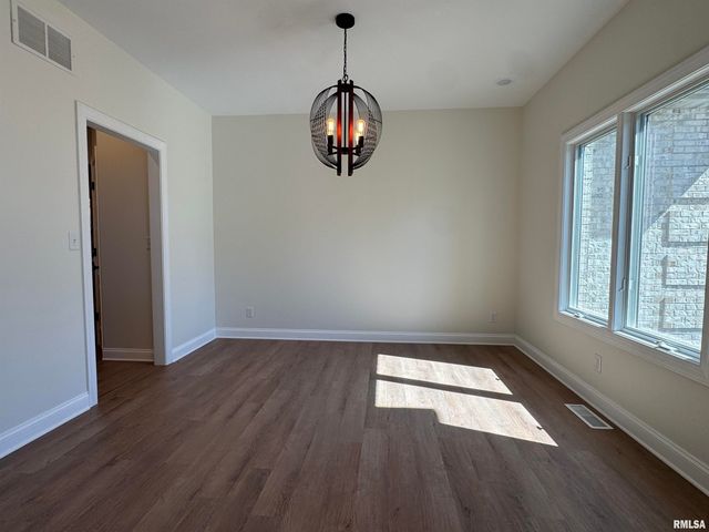 4335 Creek Drive, Springfield, IL 62711