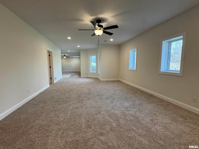 4335 Creek Drive, Springfield, IL 62711