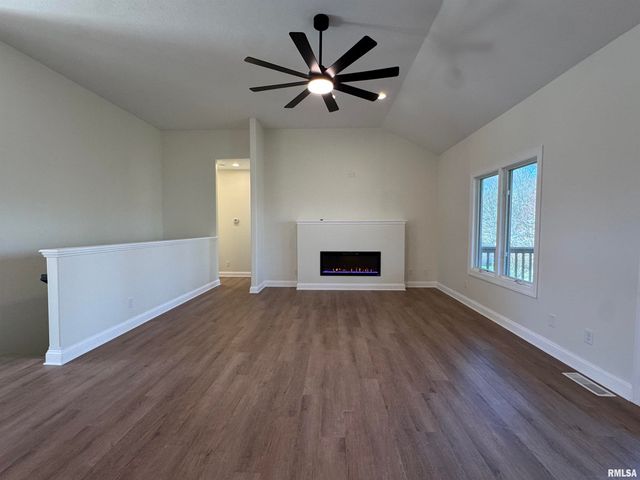 4335 Creek Drive, Springfield, IL 62711