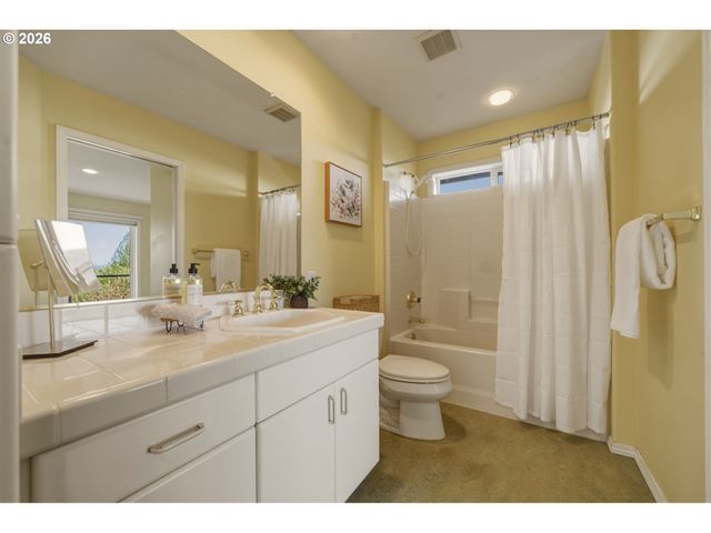 1010 Nw 4TH Ave, Camas, WA 98607