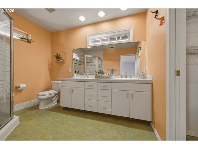 1010 Nw 4TH Ave, Camas, WA 98607