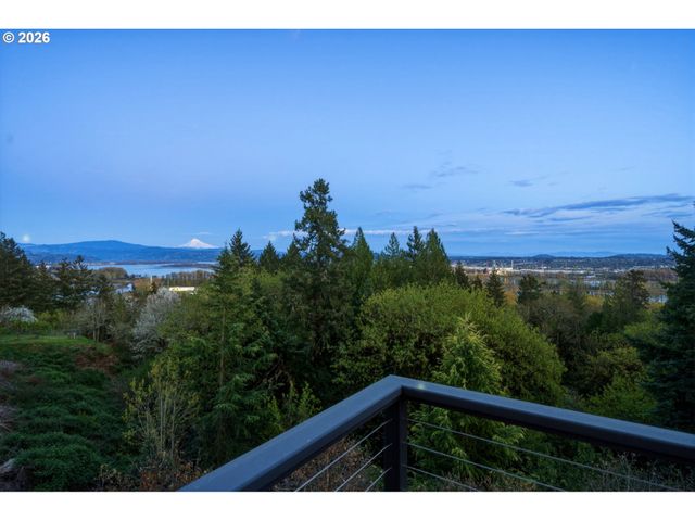 1010 Nw 4TH Ave, Camas, WA 98607