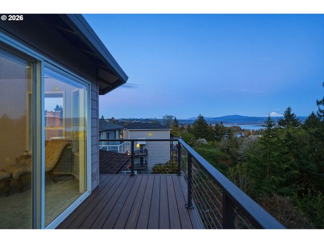 1010 Nw 4TH Ave, Camas, WA 98607