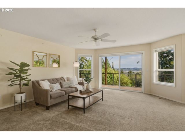 1010 Nw 4TH Ave, Camas, WA 98607