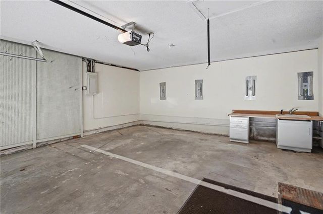 3008 Westdale Place, Lawrence, KS 66049