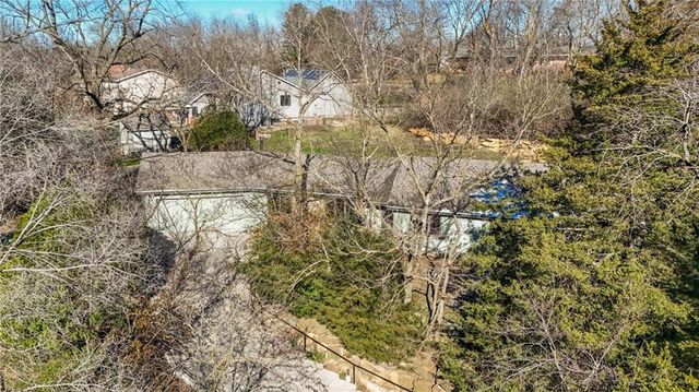 3008 Westdale Place, Lawrence, KS 66049