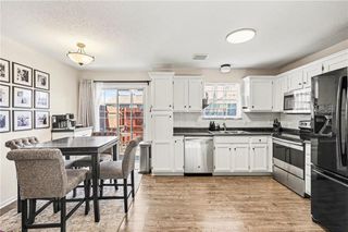 5581 NW Sunrise Meadow Lane, Lee's Summit, MO 64064