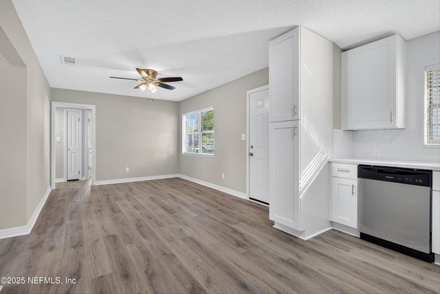 5437 ATTLEBORO Street, Jacksonville, FL 32205