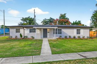 5437 ATTLEBORO Street, Jacksonville, FL 32205