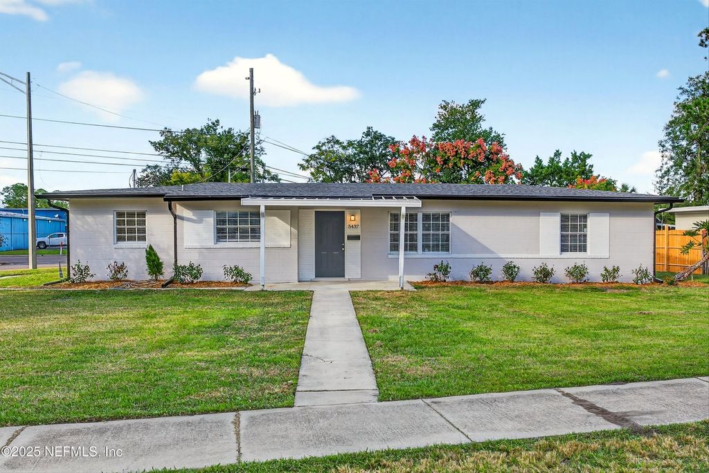 5437 ATTLEBORO Street, Jacksonville, FL 32205
