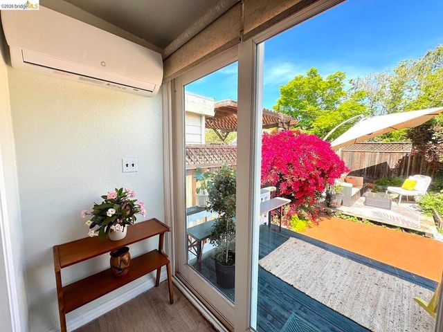 4324 Pampas AVE, Oakland, CA 94619