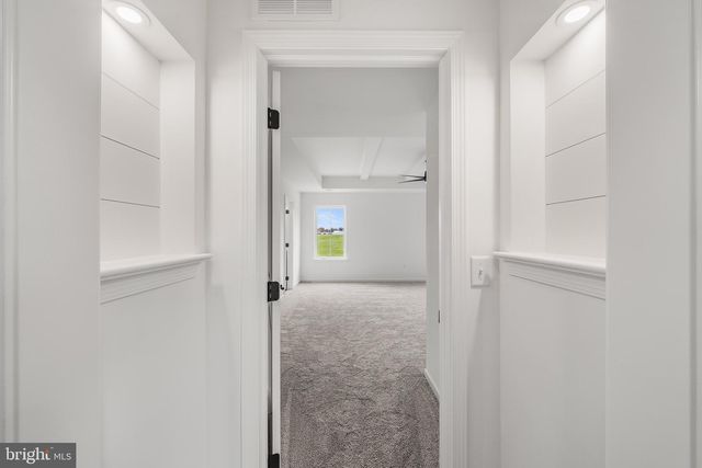 27 LAUSCH RD, Denver, PA 17517