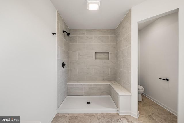 27 LAUSCH RD, Denver, PA 17517