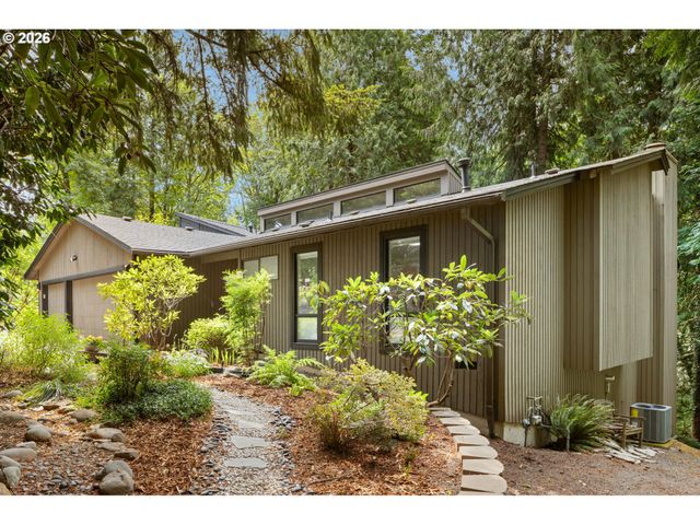 5833 Sw LANE Ct, Portland, OR 97221