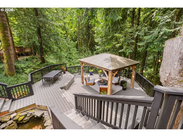 5833 Sw LANE Ct, Portland, OR 97221