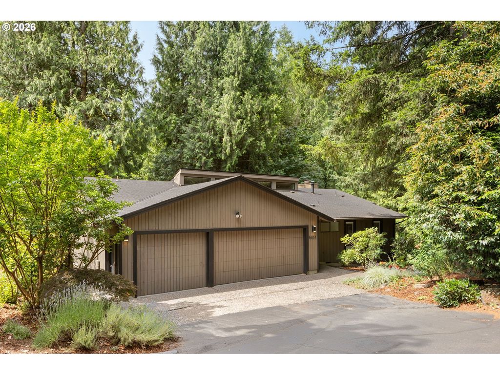 5833 Sw LANE Ct, Portland, OR 97221