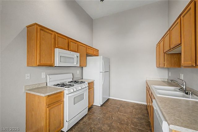 3364 Indian Shadow Street 203, Las Vegas, NV 89129