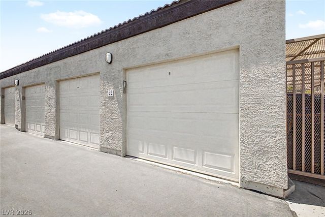 3364 Indian Shadow Street 203, Las Vegas, NV 89129