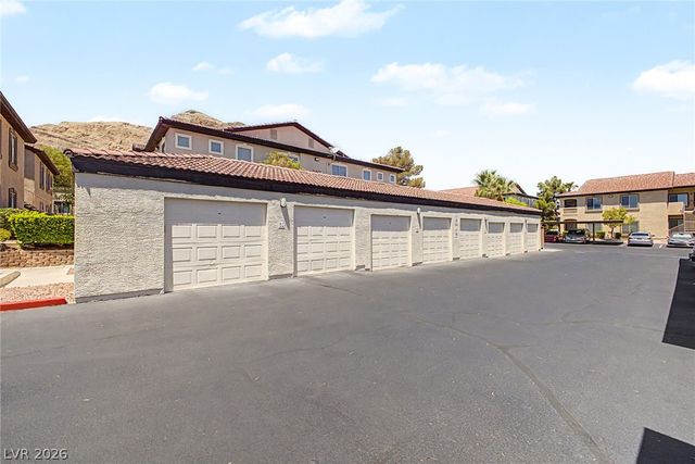 3364 Indian Shadow Street 203, Las Vegas, NV 89129