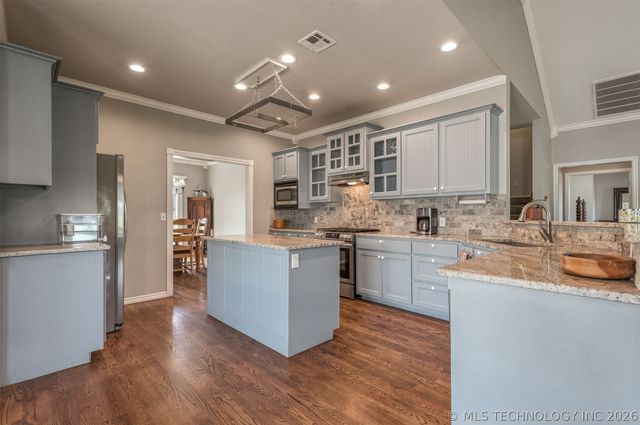 12304 N Sheridan Road, Collinsville, OK 74021