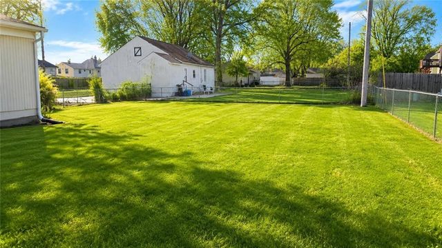 6842 E 139th Street, Grandview, MO 64030