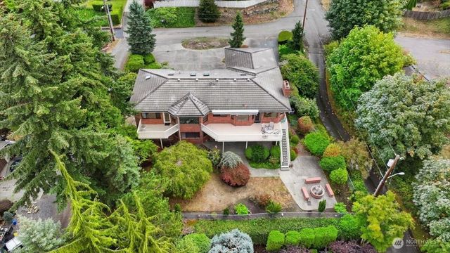 15508 72nd Avenue W, Edmonds, WA 98026