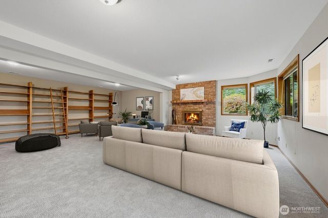 15508 72nd Avenue W, Edmonds, WA 98026