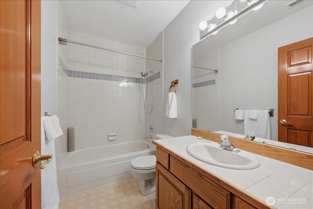 15508 72nd Avenue W, Edmonds, WA 98026