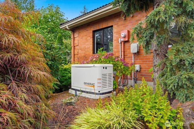 15508 72nd Avenue W, Edmonds, WA 98026