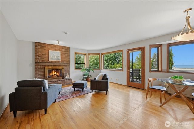 15508 72nd Avenue W, Edmonds, WA 98026