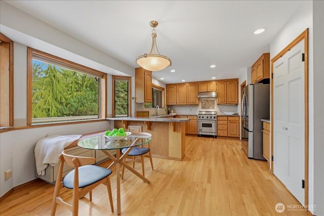 15508 72nd Avenue W, Edmonds, WA 98026