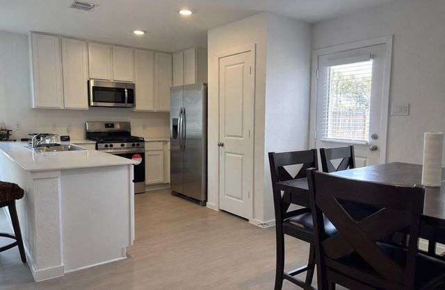 21151 Vercelli, New Caney, TX 77357