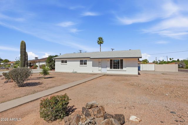 2206 W RANCHO Drive, Phoenix, AZ 85015