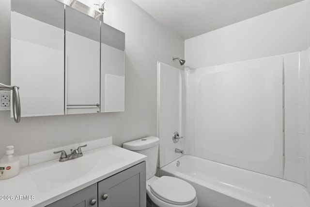 2206 W RANCHO Drive, Phoenix, AZ 85015