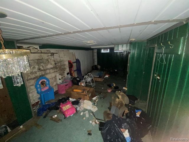 19310 Strasburg Street, Detroit, MI 48205