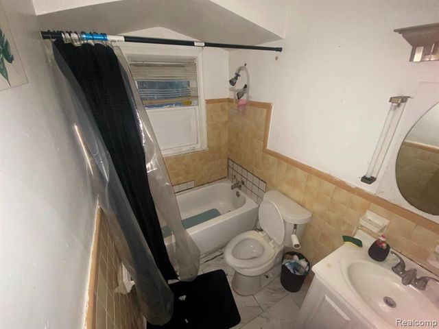 19310 Strasburg Street, Detroit, MI 48205