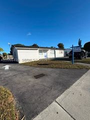 3221 SW 107th Ave, Miami, FL 33165