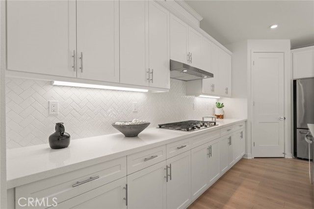 2004 Saguaro Glen, Escondido, CA 92025