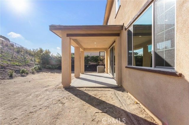 2004 Saguaro Glen, Escondido, CA 92025